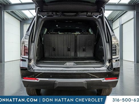 New 2026 Chevrolet Suburban LT w/ Comfort Package image 32