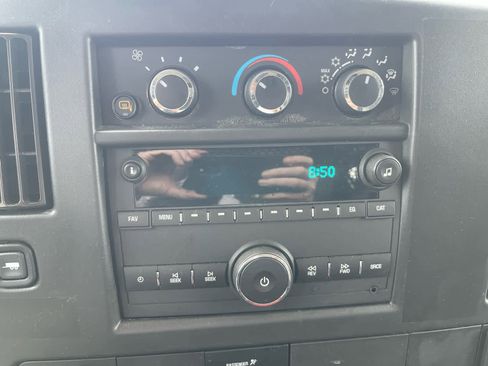 Used 2024 Chevrolet Express 2500 w/ Driver Convenience Package RWD image 12