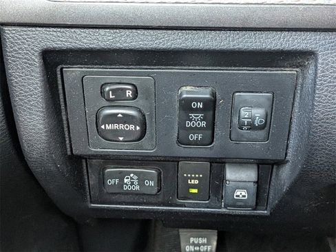 Used 2016 Toyota Tundra SR5 image 24