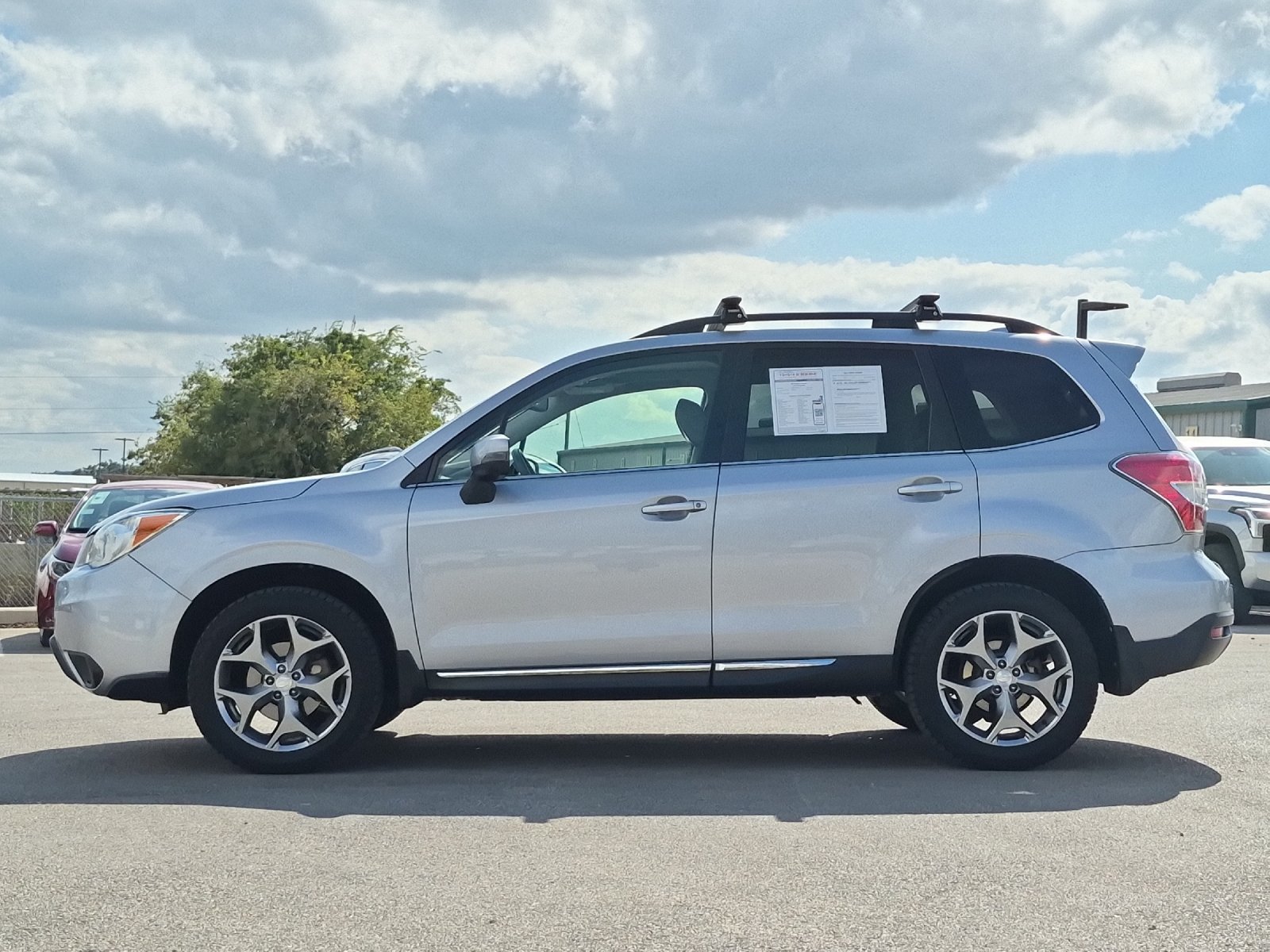 Used 2016 Subaru Forester 2.5i Touring w/ Eyesight & Navigation System AWD/4WD image 2