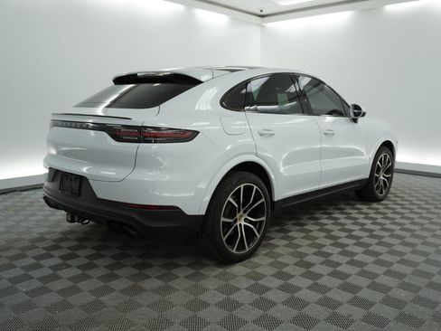 Certified 2021 Porsche Cayenne Coupe image 13