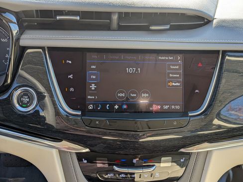 Used 2022 Cadillac XT6 Premium Luxury w/ Technology Package image 24