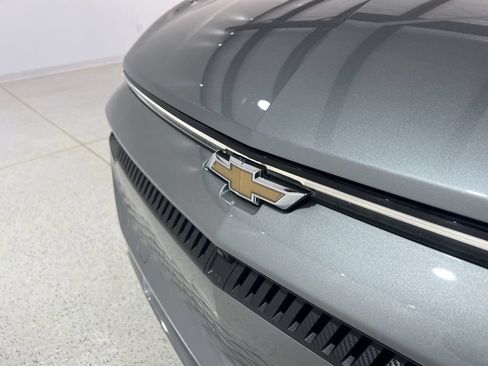 New 2026 Chevrolet Equinox EV LT w/ Convenience Package II FWD image 27