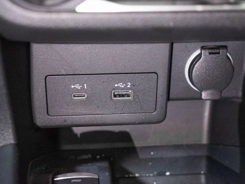 Used 2023 Nissan Kicks SV image 21