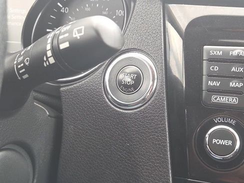 Used 2017 Nissan Rogue SV w/ SV Premium Package AWD/4WD image 44