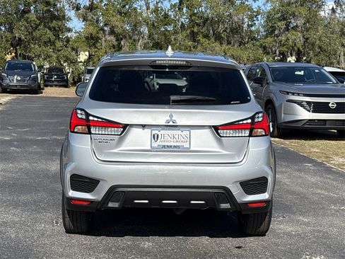 Used 2023 Mitsubishi Outlander Sport ES image 10