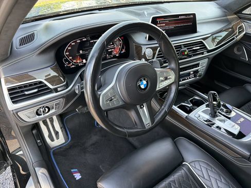Used 2022 BMW M760i xDrive AWD/4WD image 23