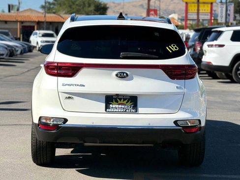 Used 2022 Kia Sportage EX w/ EX Technology Package image 5