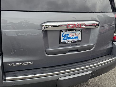 Used 2019 GMC Yukon Denali AWD/4WD image 27