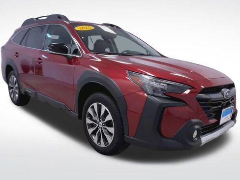 Used 2025 Subaru Outback Limited image 2
