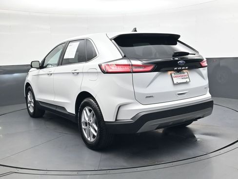 Used 2023 Ford Edge SEL image 5