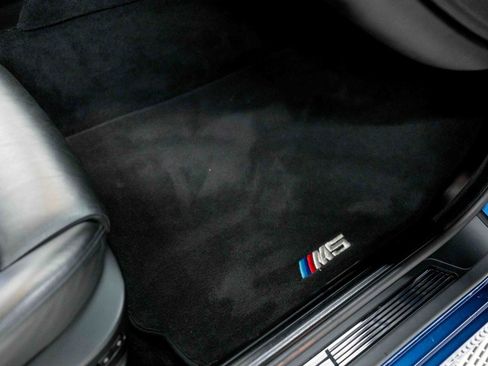 Used 2001 BMW M5 RWD image 54