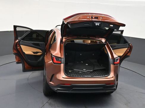 Used 2025 Lexus NX 250 FWD w/ Accessory Package (A2) image 33