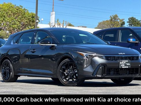 New 2026 Kia K4 GT-Line Turbo image 2