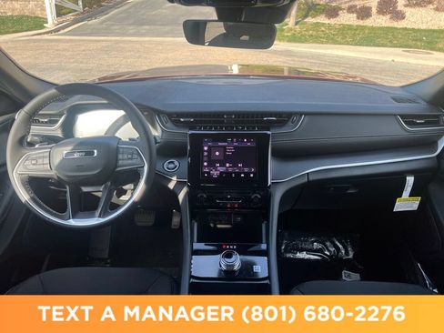 New 2026 Jeep Grand Cherokee Laredo AWD/4WD image 12