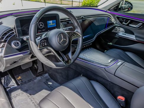 Used 2025 Mercedes-Benz E 350 Sedan w/ Multicontour Seating Package image 4