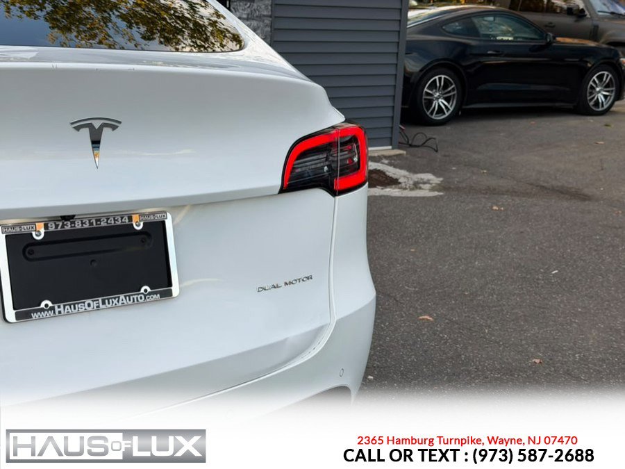 Used 2022 Tesla Model Y Long Range AWD/4WD image 28
