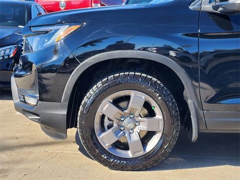 Certified 2025 Honda Ridgeline TrailSport image 8