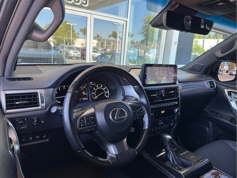 Used 2023 Lexus GX 460 Premium w/ Premium Plus Package AWD/4WD image 28