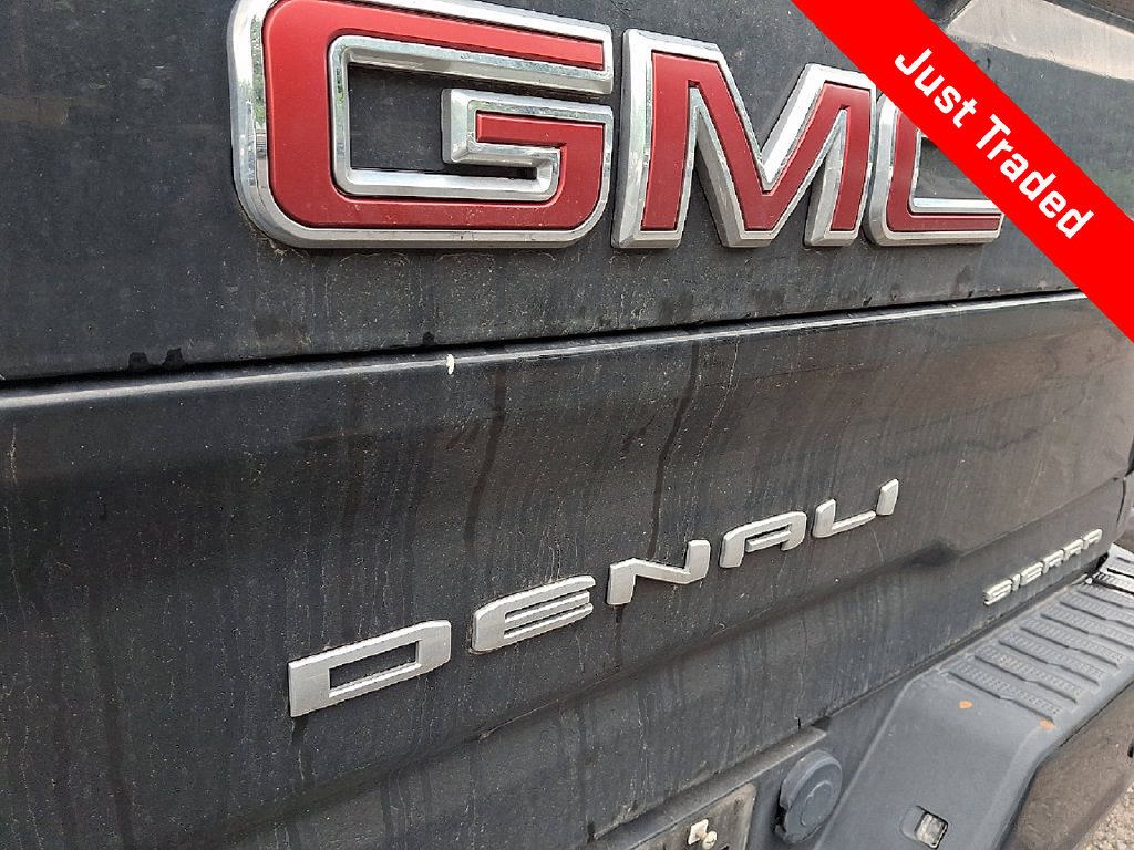 Used 2023 GMC Sierra 3500 Denali w/ Denali Ultimate Package AWD/4WD image 11