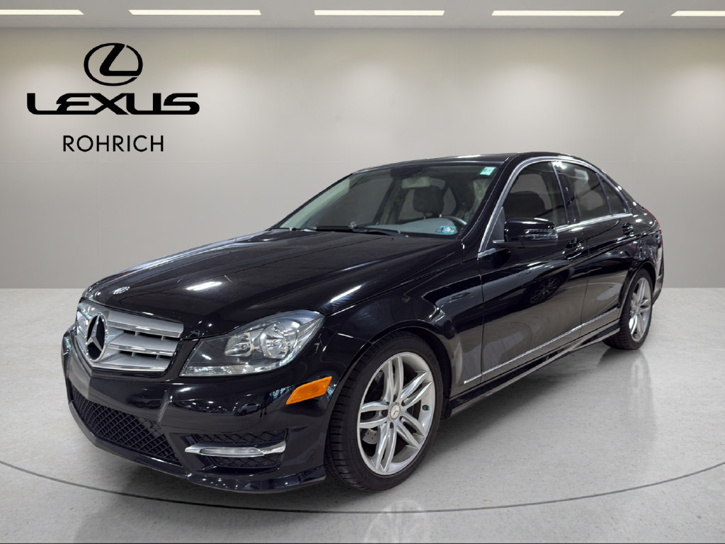 Used 2012 Mercedes-Benz C 300 4MATIC Sedan image 1