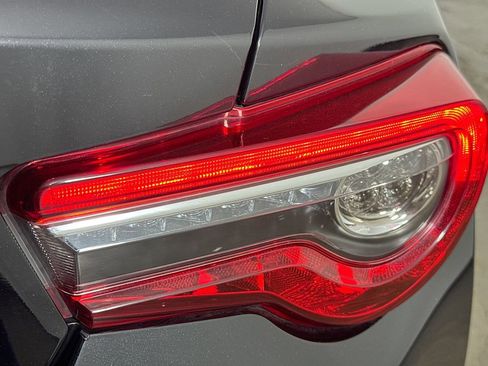 Used 2018 Toyota 86 image 30