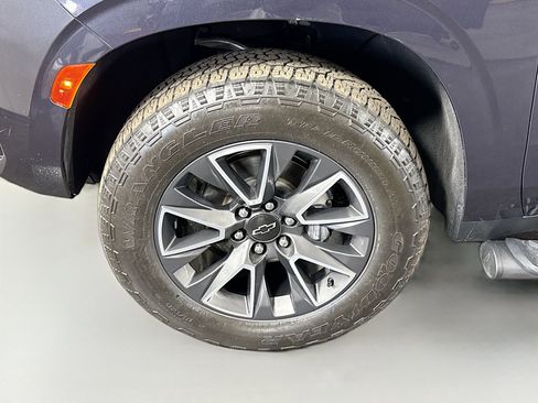 Used 2022 Chevrolet Tahoe Z71 w/ Max Trailering Package AWD/4WD image 38