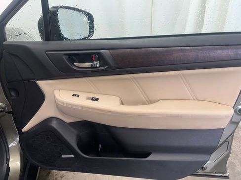 Used 2019 Subaru Outback 2.5i Limited w/ Popular Package #2 image 11