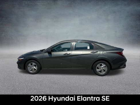 Used 2026 Hyundai Elantra SE FWD image 2