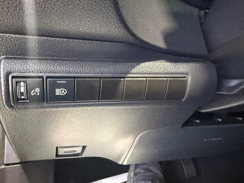 Used 2026 Toyota Corolla LE FWD image 15