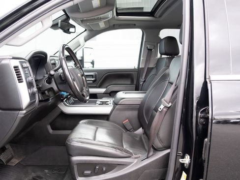 Used 2019 Chevrolet Silverado 3500 LTZ w/ LTZ Plus Package image 12