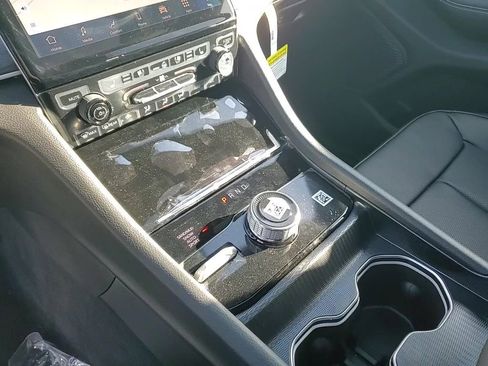 New 2025 Jeep Grand Cherokee Limited w/ Luxury Tech Group II AWD/4WD image 18