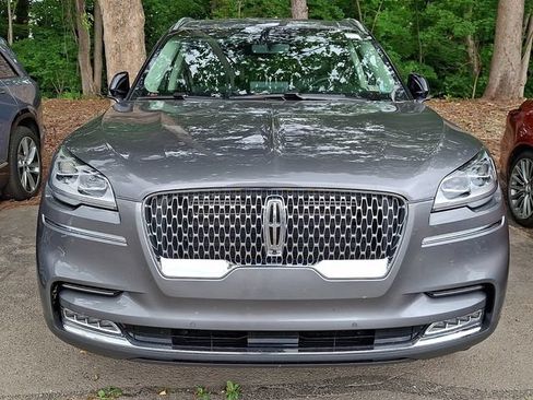 Used 2024 Lincoln Aviator Reserve w/ Equipment Group 201A AWD/4WD image 3