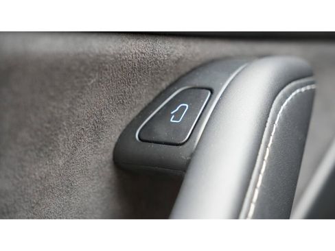 Used 2023 Tesla Model Y Long Range image 27