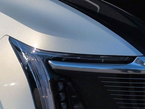 Used 2025 Cadillac Escalade IQ Luxury 2 image 11