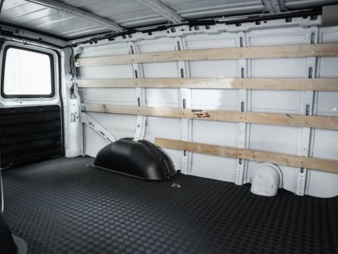 Used 2024 GMC Savana 2500 w/ Driver Convenience Package image 35