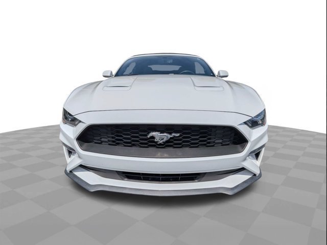 Used 2020 Ford Mustang Convertible RWD image 9