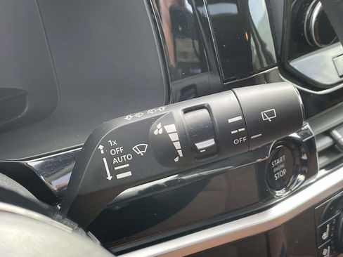 Used 2025 Nissan Pathfinder Platinum w/ Cargo Package image 23