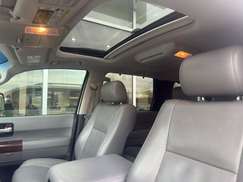 Used 2013 Toyota Sequoia Platinum image 8