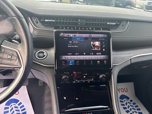 Certified 2021 Jeep Grand Cherokee L Limited image 19