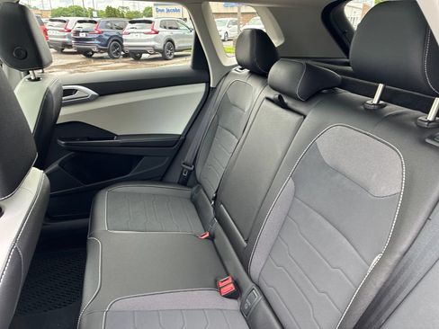 New 2026 Volkswagen Taos SE AWD/4WD image 19