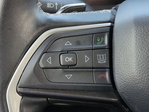 Certified 2022 Jeep Grand Cherokee L Laredo AWD/4WD image 30