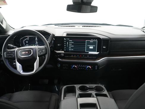 Used 2024 GMC Sierra 1500 Elevation image 15