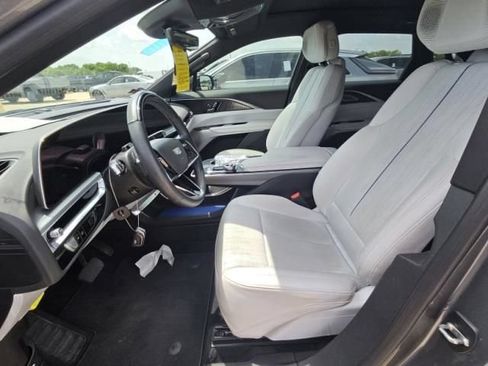 Used 2023 Cadillac Lyriq 2WD image 6