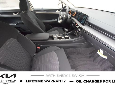 New 2026 Kia K5 LXS image 16