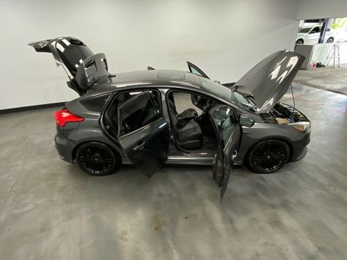 Used 2017 Ford Focus ST w/ Equipment Group 401A image 53