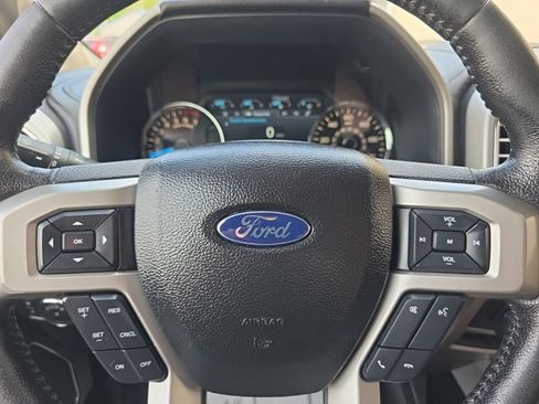 Used 2016 Ford F150 Lariat image 16