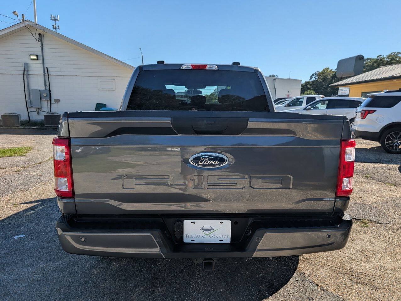 Used 2021 Ford F150 XL w/ STX Appearance Package RWD image 4