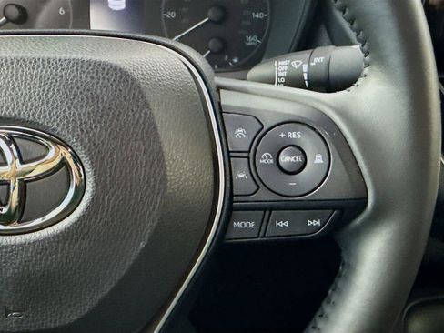 Used 2024 Toyota Corolla SE image 12