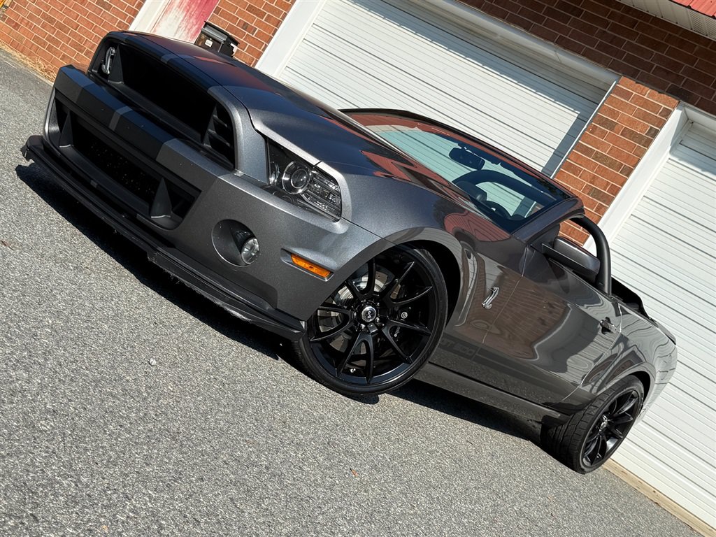 Used 2013 Ford Mustang Shelby GT500 RWD image 8